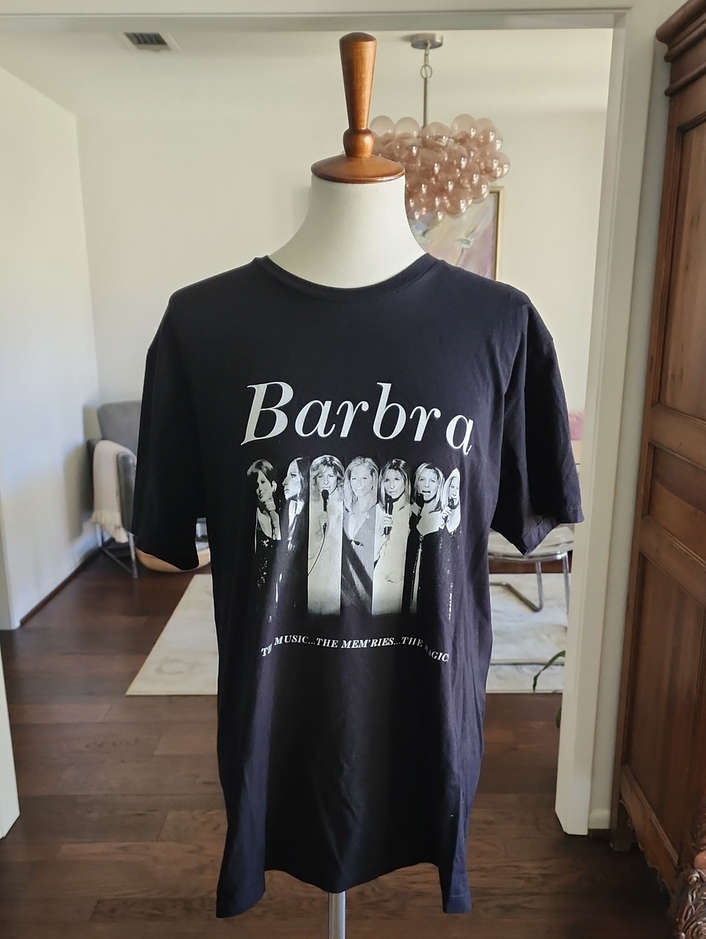 Barbra Steisand Concert Graphic Tee - Vintage Style Women